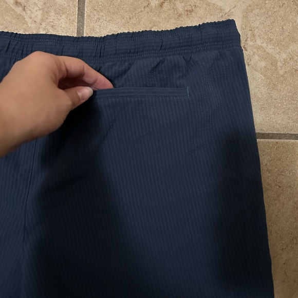 Men’s All in Motion Short - Picture 4 of 4